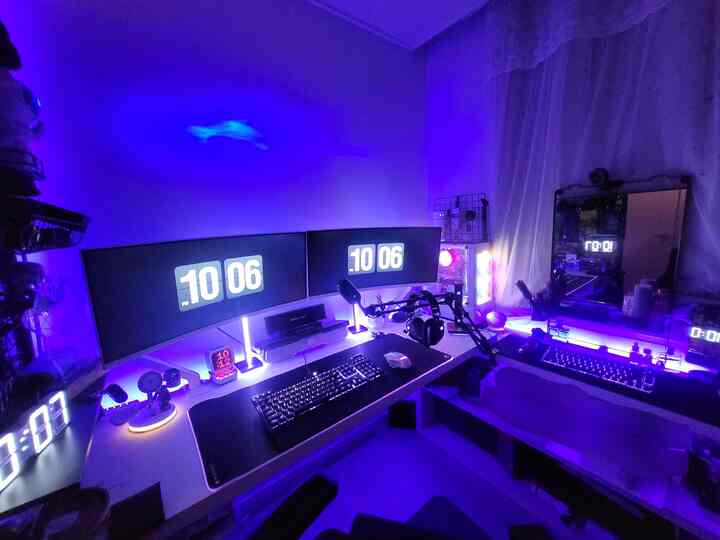  #데스크셋업 #게임잉 #게임방 #조명 #인테리어 #책상 #커세어 #컴퓨터방 #PC #책상꾸미기 #LED #컴퓨터 #사이버펑크 #에덴 #알포도아이스 #쫑쫑
