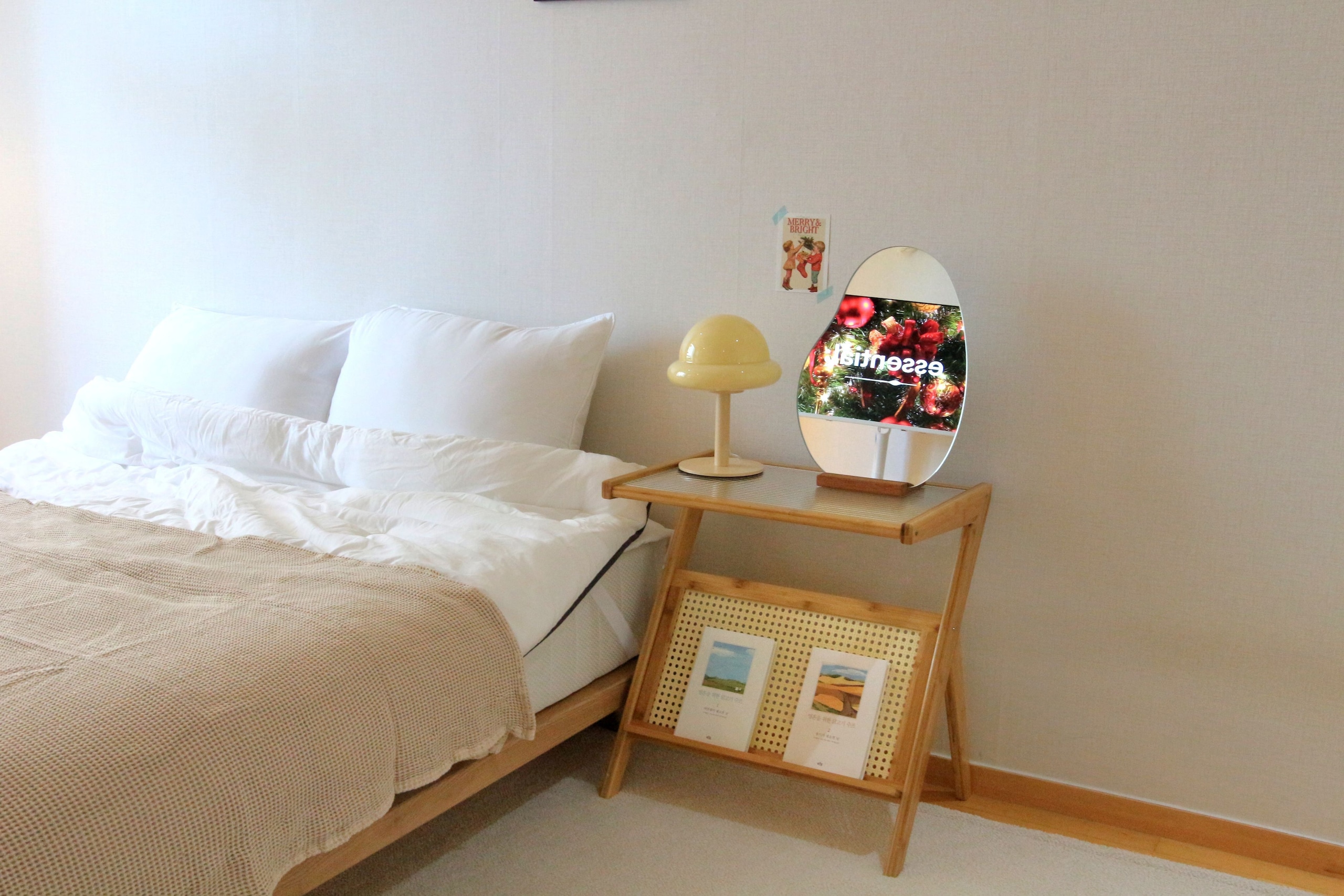 Bamboo Rattan Side Table with Magazine Holder user photo