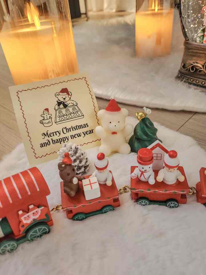 ミリメリークリスマス〜💕
リビングルームに2つの小さな協議を1つ購入しました:) 
しばらく残っていないクリスマスの雰囲気を感じよう
クリスマスの小道具も一緒に購入して飾りました。🎅🎄

でも雰囲気を出すにはあの程度は選べないと思います…🫠😂
また買い物をしてみようかな？ ㅎㅎ

みんなハッピークリスマスです！  #아기자기소품 #메리크리스마스 #홀리데이 #신혼집 #연말분위기 #겨울 #조명 