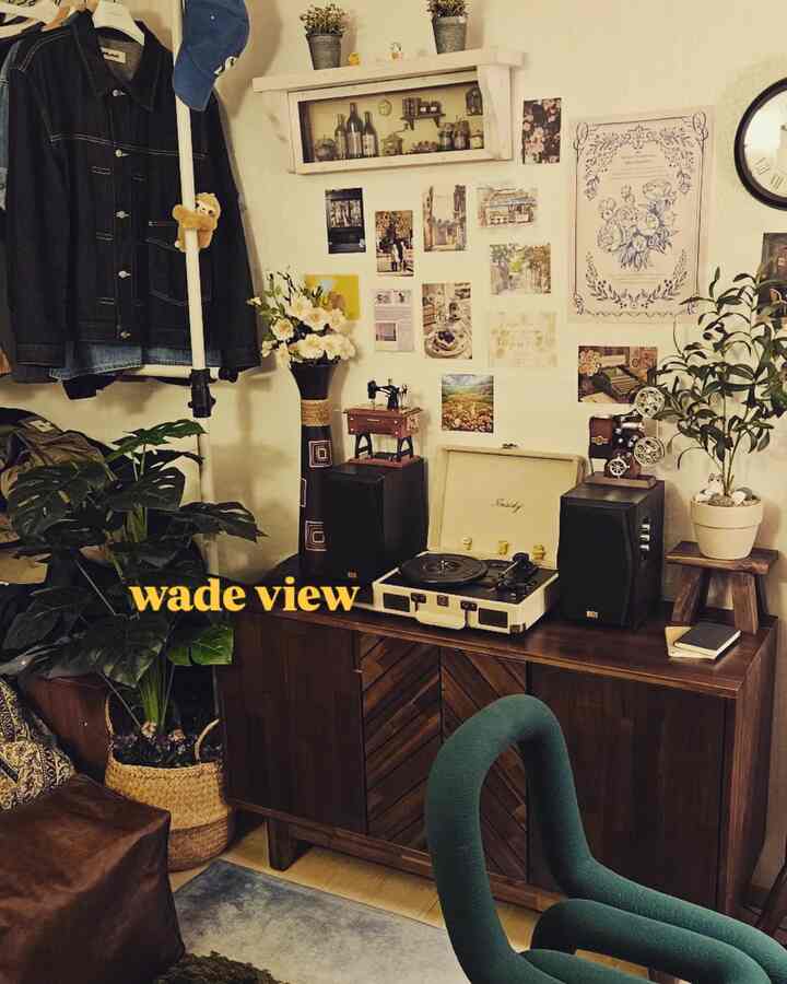 ... 🌿
居心地の良いヴィンテージ避難所
私が滞在している2部屋のヴィラを紹介します。
#vintagehome
#vintageinterior
#vintagehomedecor
#retrointerior
#ホームスタイリング
#ホームインテリア
#家
#ビンテージインテリア
#wadeview
#自撮り