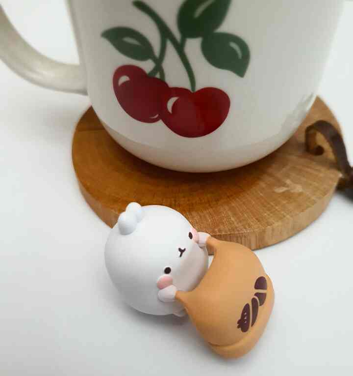 ■▪︎ On.God ♥︎ いろいろな種類のヴィンテージ▪︎■

🏡今日の家：）♥︎すべてのビンテージ♥︎
                           ▪︎On.God.Vin.T.G▪︎

 ＃今日のシーンカット＃コンスープ記録
 ＃ビンテージ＃ビンテージ小道具＃ビンテージキッチン
 #ビンテージ照明 #ビンテージインテリア
 #ビンテージ雰囲気 #ビンテージ感性
 ＃あらゆる種類のビンテージ＃あらゆる種類のビンテージホーム
 

《♥︎いろいろな種類のビンテージホームヴィンテージキッチン♥︎》

     あらゆる種類のビンテージ
              ♥︎ On.God モラン モラン ♥︎

《マステジデコパーティーやマルチキャビネット》を筆頭に
  ミッドセンチュリー感の額縁の中の写真まで。
 現在、あらゆる種類のビンテージホームキッチンホームカフェはレトロキッチンです。

今日の最初の娘と弘大を見た。
偶然足が届いたモランカフェではなく..
ショールームとかフォトゾーンとか…？
とにかくモーランキャラクターショップに行ってきましたが、
モランランダムボックスを1つ買いました〜
そんな厳しくかわいいものを選んだ。
私たちのイチゴ🍓自分が必ず選びたかったのが出てきたと
どれだけ好きだったのか..
可愛くて死ぬと思いました〜😝
  :)♥︎

#モラン #モラン
＃モーランランダムフィギュア＃モーランティータイム
#モランカップフィギュア
#ギャラリーモラン #モランポップアップストア
#弘大 #弘大前 #MOLANG
#cute #kitchen

♥︎==============================♥︎

 《あらゆる種類のビンテージホーム》
   フランスヴィンテージムード〜

   パリカフェ。
   :)♥︎


いろいろな種類のヴィンテージが飛び交う…♥︎
ヴィンテージムードが興奮した…♥︎
《On.God.Vin.T.G》

