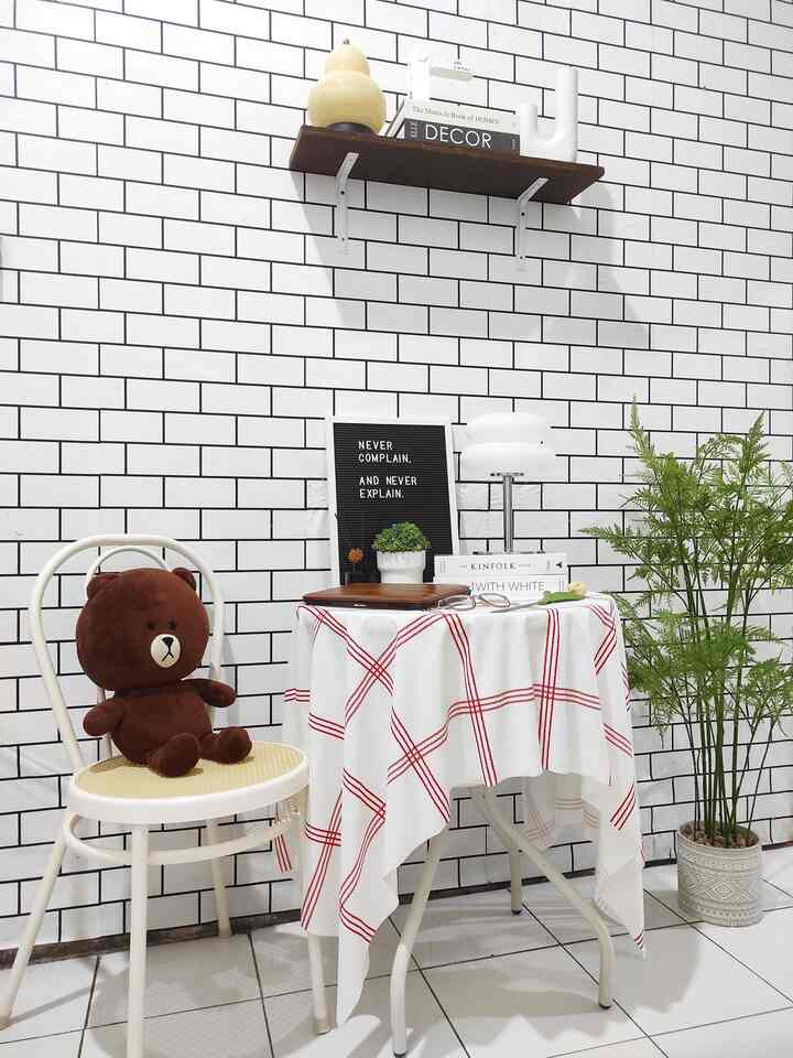 My comfort zone
Suka sekali spot ini, bisa di geser sesuai mood 😄

#homecafe #rumahminimalis #dekorasirumah #dekorasidapur #inspirasirumahminimalis #rumahsederhana #pojokfavorit