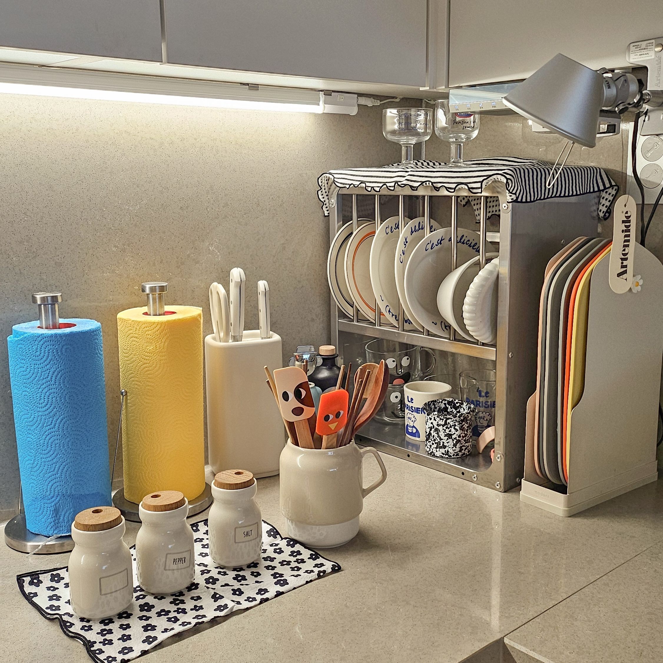 Stainless Steel Paper Towel Stand user photo