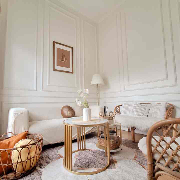 ✨️mini house tour✨️

Rumahku ini dibangun dengan desain kami sendiri.
Awalnya kami menggunakan material kayu pada pintu dan jendela, tapi setelah bertahun-tahun ternyata rayap memakan pintu dan jendela kayu. Akhirnya 3 tahun lalu kami merenovasi bagian pintu dan jendeka menggunakan material alumunium.

#ruangtamu #tempattidur #dapurmungil #laundryroom #kamarmandi #MiniHouseTour #CeritaRumahku #InspirasiRumah #pintualumunium #jendelaalumunium