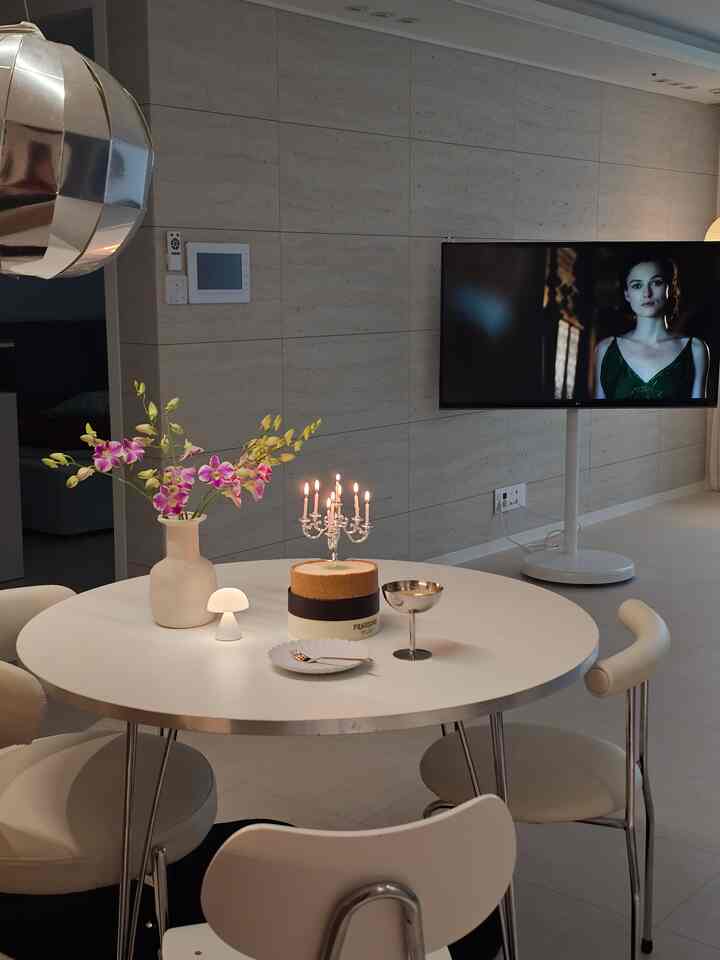 Tagged posts featuring Rollback Dining Chair 2