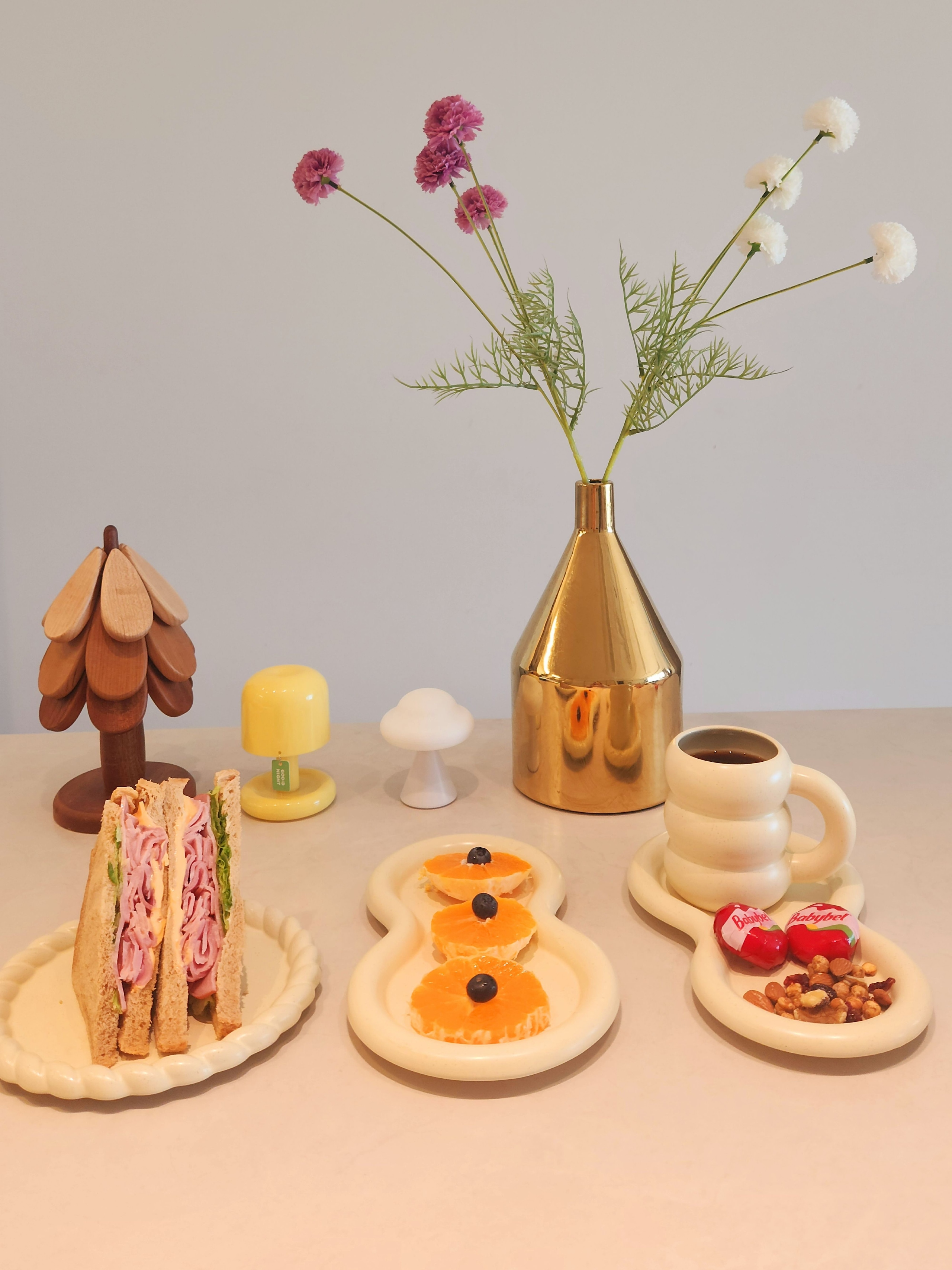 Jolly Premium Hardwood Standing Pot Trivet user photo