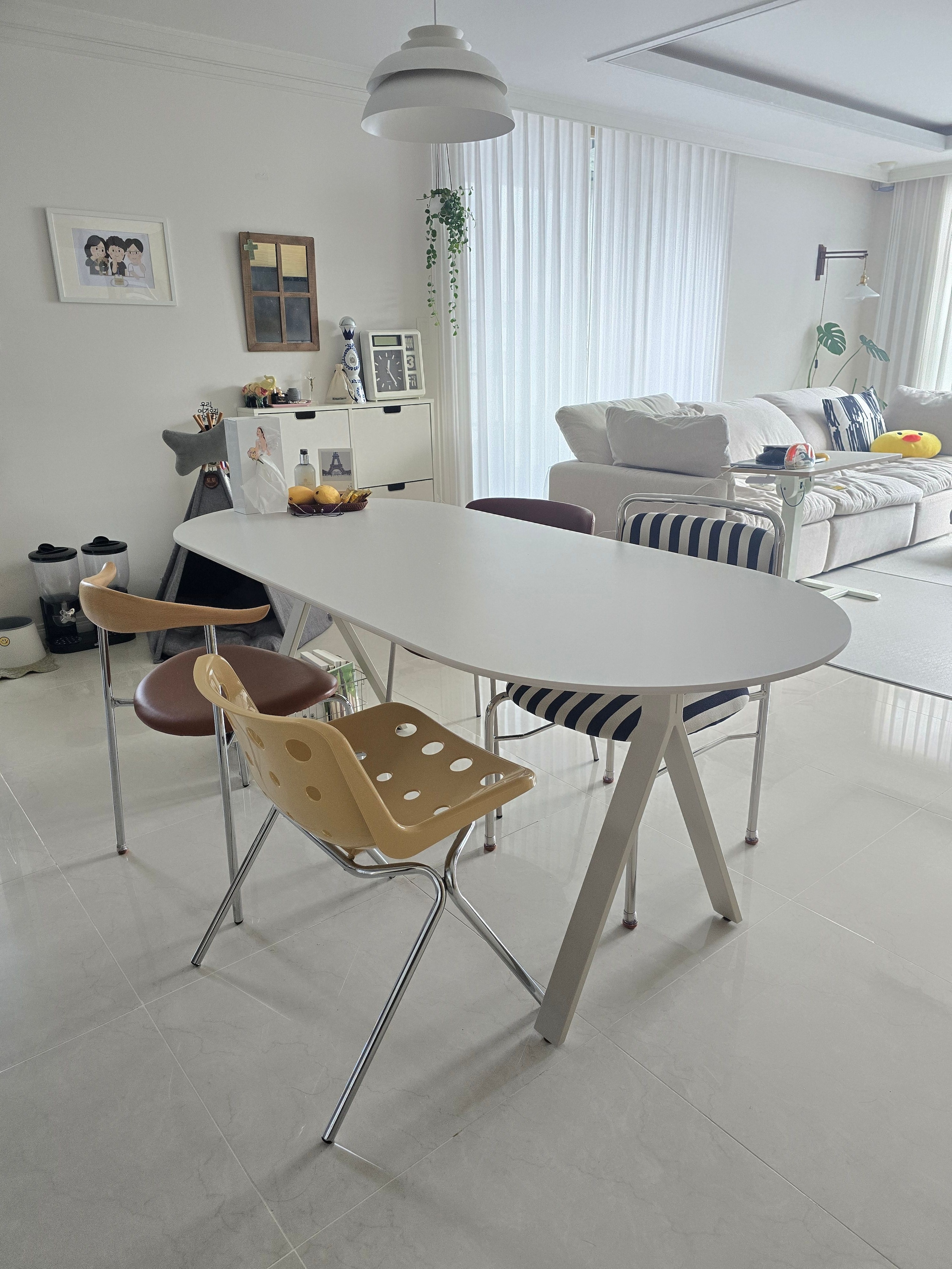 Double-Sided Ceramic Oval Dining Table user photo