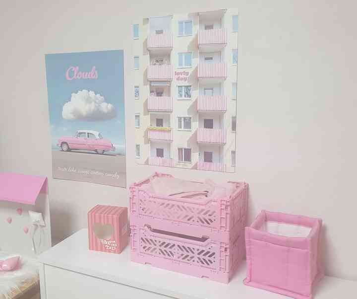 #轟音ビサリム

アイカサ折りたたみボックス
オススメです🩷価格も良いですが色味もキッチリして
色も全部愛らしくてただトゥト置いておくだけでも
インテリアポイントになります🥰私は主に細かい 
小物を保管するために使用しています。

＃アイカサ＃折りたたみボックス＃私たちの家のフォトゾーンスター＃ヨーロッパポスター＃ユアトゥデイ 