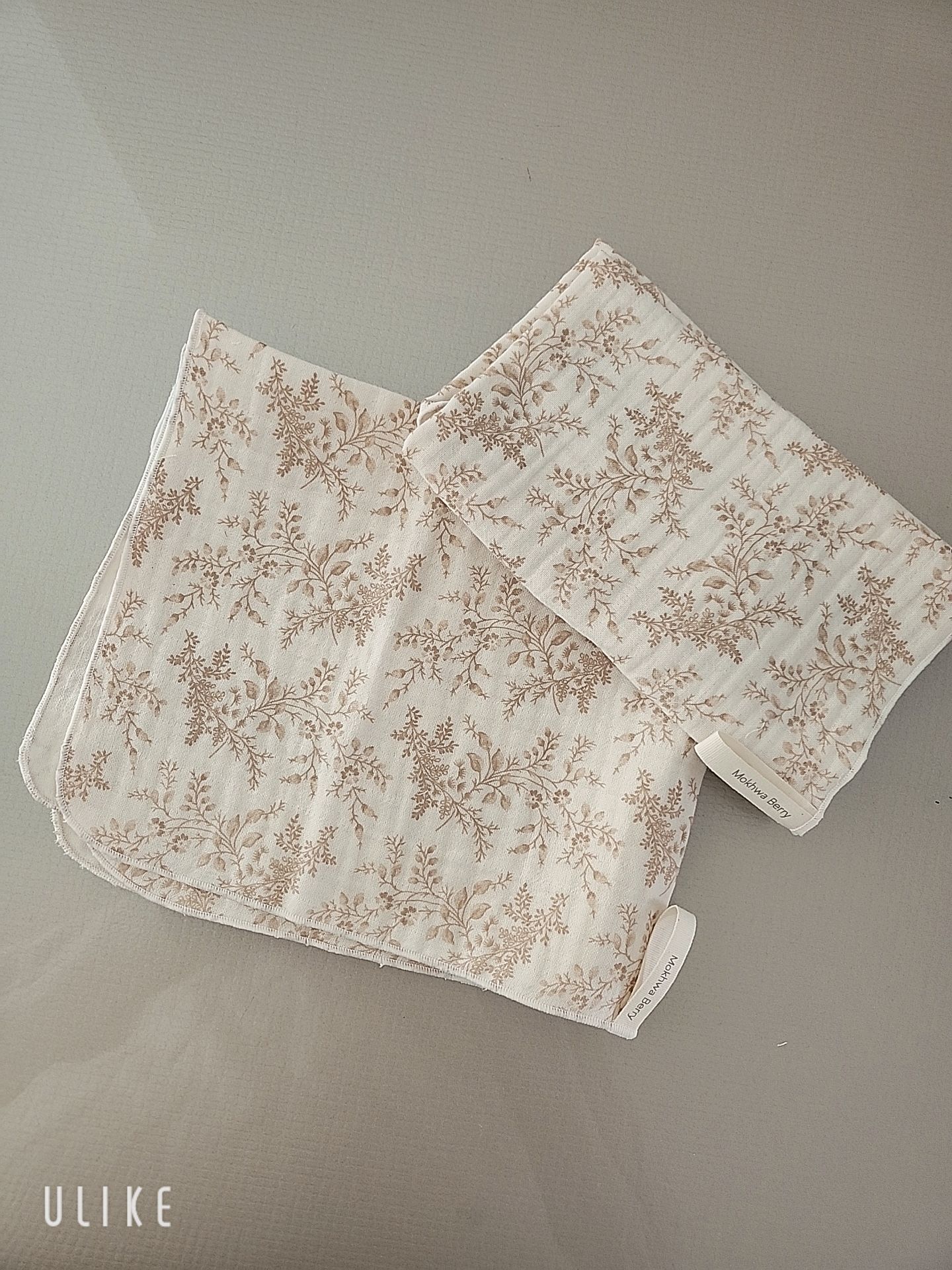 100% Cotton Gauze Kitchen Towel, Beige Floral user photo