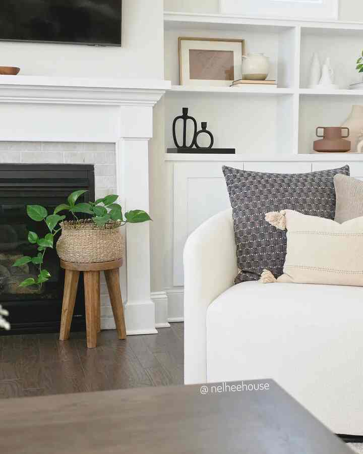 #livingroom #livingroominterior #livingroomdecor #livingroomchair #chair #modern #neutral #midcentury #whiteinterior  