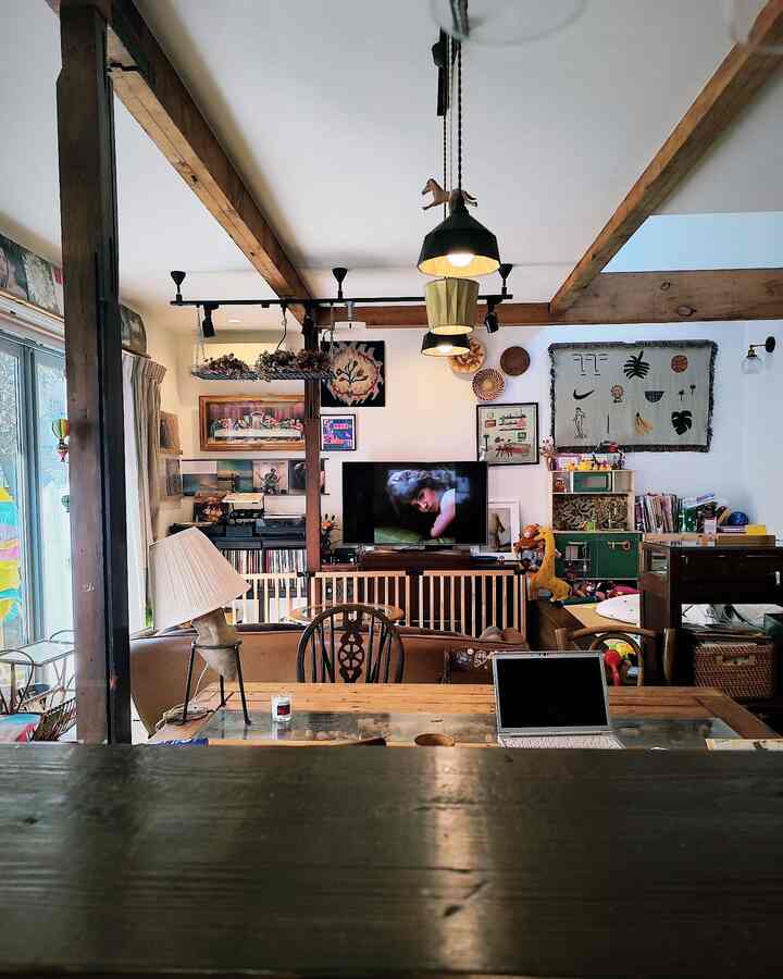 .
.
.

#暮らし #日々の暮らし #暮らしを楽しむ #暮らしの記録 #日常 #ライフスタイル #おうち時間 #シンプルな暮らし #心地よい暮らし #レコードのある生活 #レコード #ナチュラルワイン #ワインのある暮らし #観葉植物のある暮らし #観葉植物 #グリーンのある暮らし #子どものいる暮らし #子どものいる生活 #子育て #暮らしのもの #ヴィンテージのある暮らし #アートのある暮らし #生活にカルチャーを
