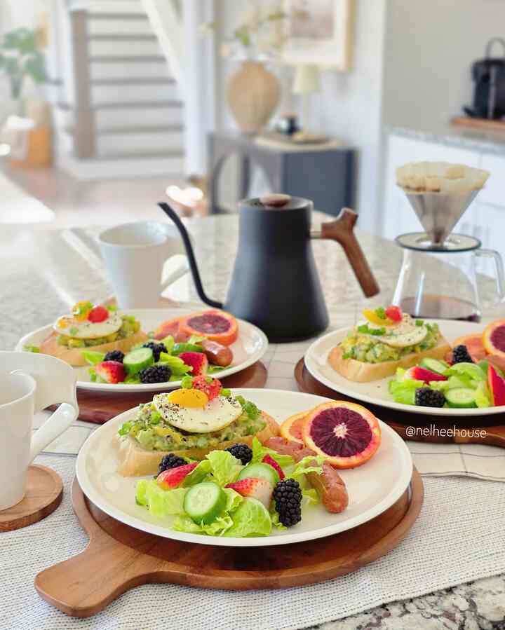Weekend brunch❤️
#VilleroyBoch #plating #brunch #brunchplate #plate #homecafe #Homecafegram #platingshot #diningspace #dining