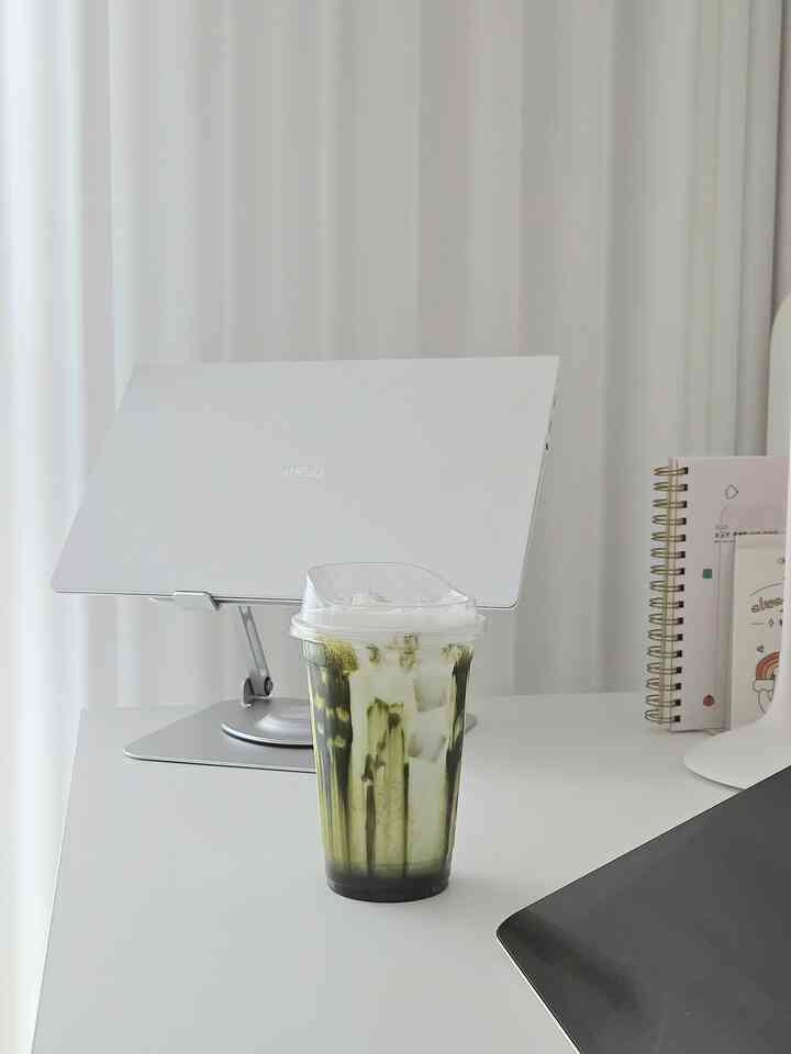 久しぶりに抹茶ラテ🫶

ps ...私が作ったのではなく、私が食べたことを知っています。
ホームカフェにタグ付けしたら、それを作った。
テイクアウト後に自宅で楽しむホームカフェ(?)입니당🤣ㅋㅋㅋㅋㅋ

＃自宅で最も忙しい＃ホームカフェ＃ホームカフェゾーン 
＃ヒーリングスペース＃ヒーリングタイム＃デザート＃ダンチャー 
＃コーヒータイム＃コーヒーカップ＃コーヒーレストラン＃抹茶ラテ 
＃ラテレストラン＃今日のシーンカット＃今日の記録＃
＃記録する人生＃記録する＃ヒーリングゾーン 