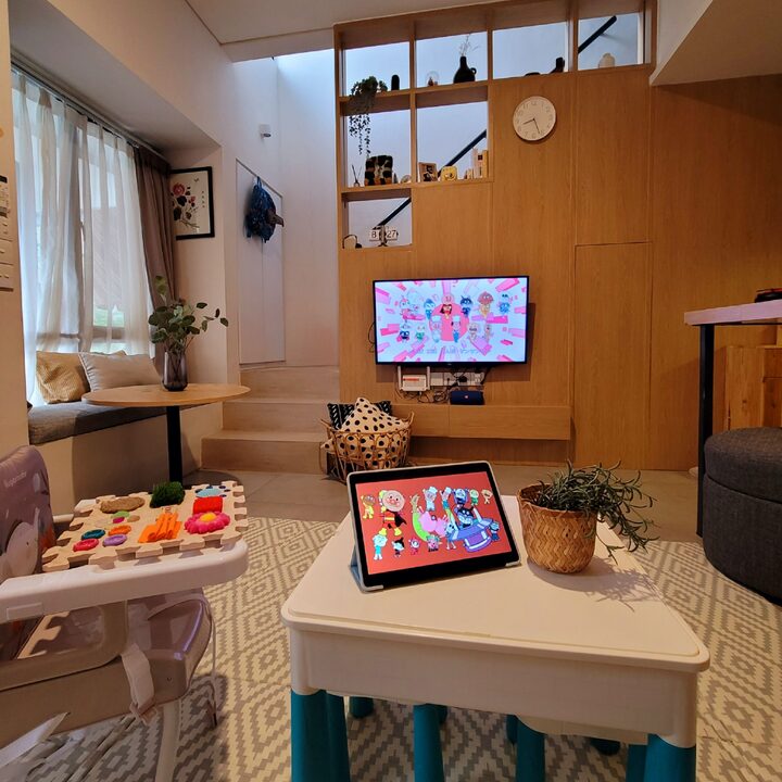 short form carousel card thumbnail