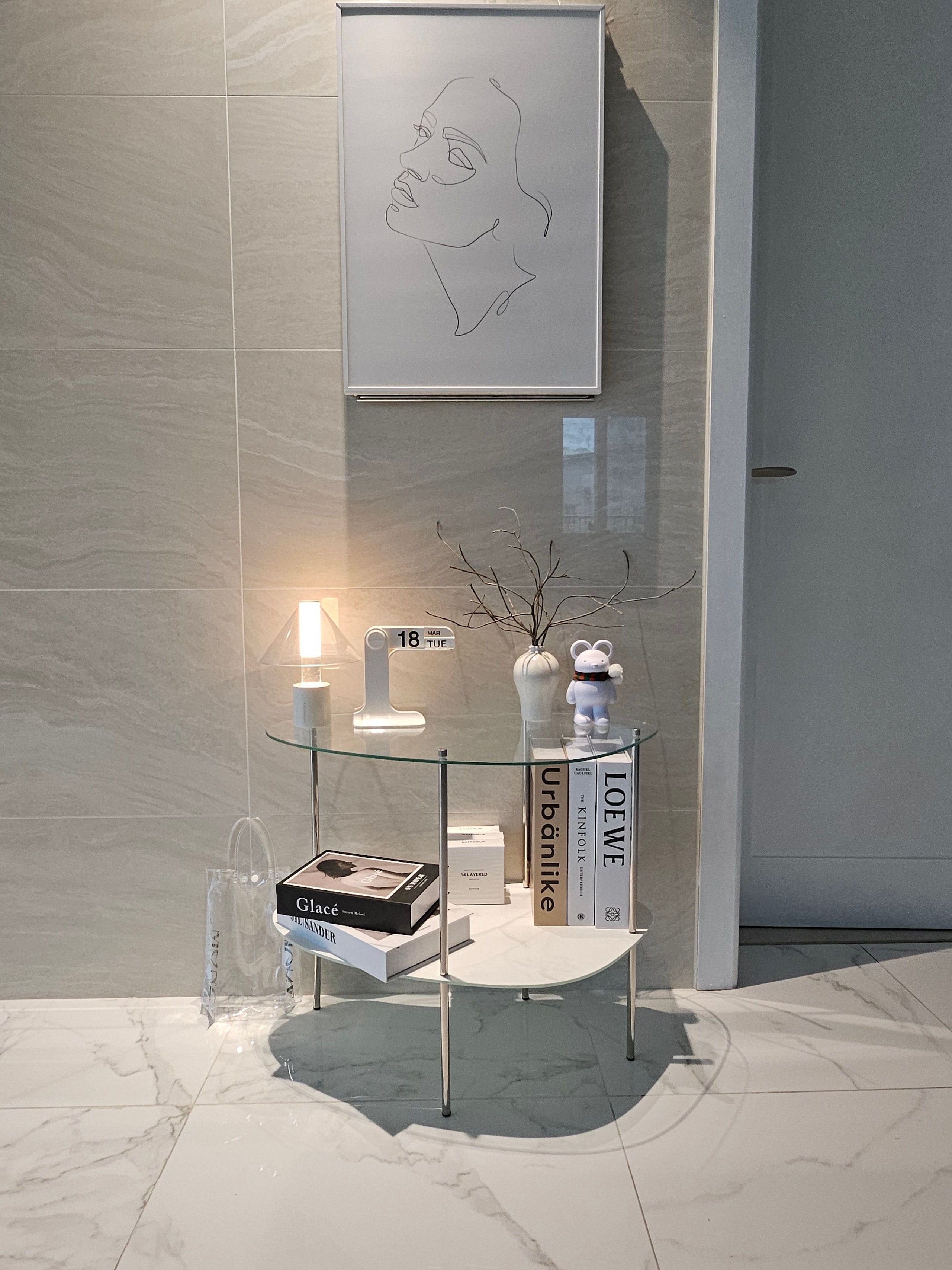 2-Tier Wavy Glass Table user photo