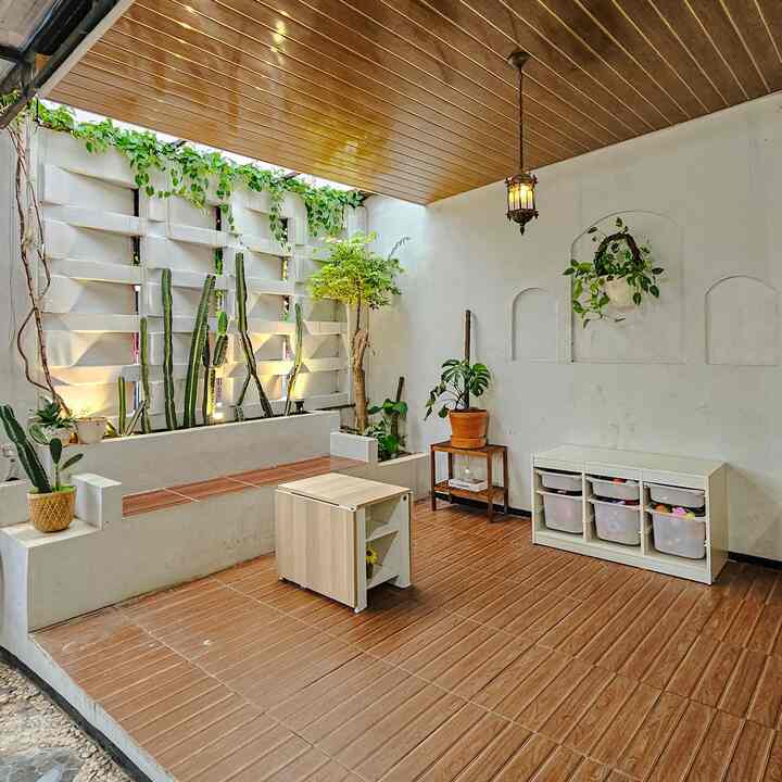 Teras Rumah 

Tempat santai sekaligus tempat bermain anak. kami juga buat taman kering disini agar dapat memberikan sentuhan alami dan dinamis. 🌿🌱🪴

#TerasRumah #eksterior #minigarden #tamankering #teras #inspirasiteras #rumahminimalis #rumahsubsidi 