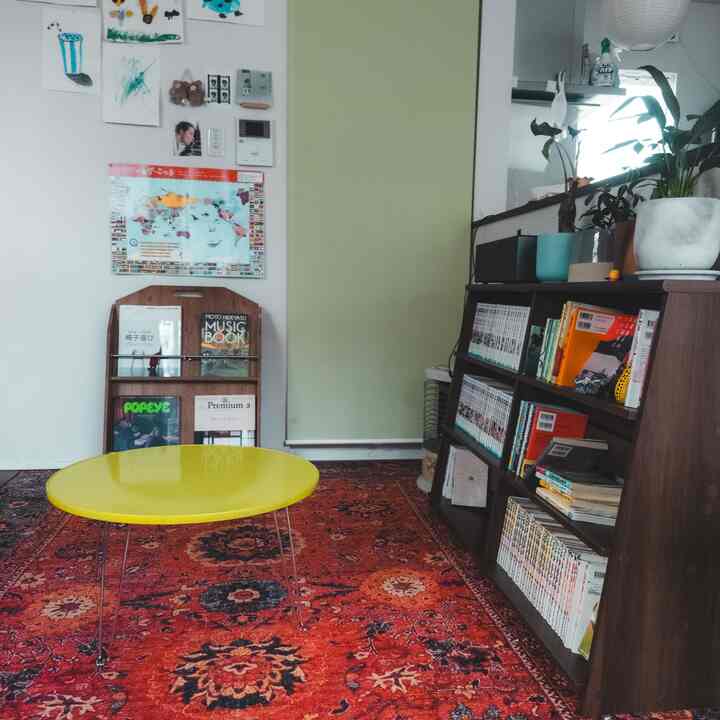 図書館みたいな空間をつくりたくてですね、はい。


#本棚 #リビング #観葉植物 #図書館