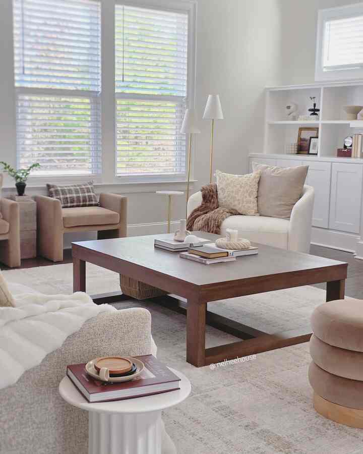 Cozy living room tour 🤍
#livingroom #livingroominterior #livingroomtable #coffeetable #cozyroom #livingroomdecoration #moody