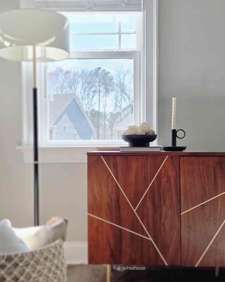 A beautiful candle holder elevates the space, makes this livingroom cozy & makes me happy 🤎
#candle #candleholder #livingroominterior #livingroom #candlestick 