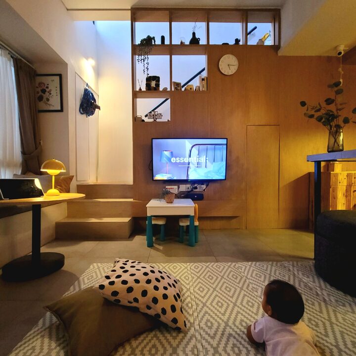 short form carousel card thumbnail