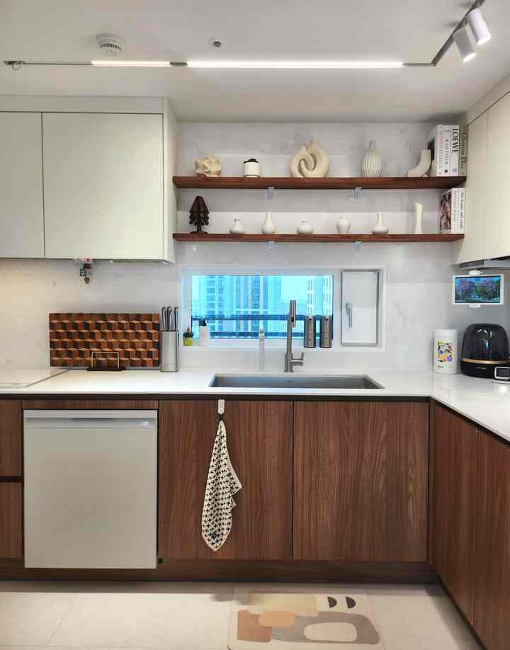 マージ レイヤード セラミック オブジェ 花瓶 セットを使ったコーディネート 3