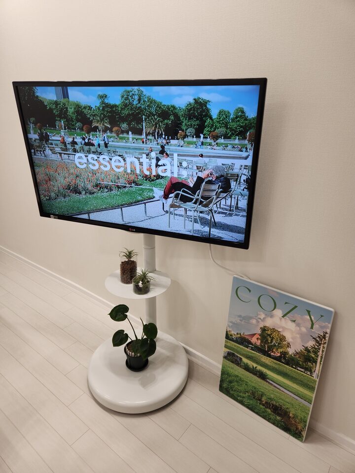 short form carousel card thumbnail