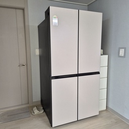 #내돈내산 #콘수프기록
우리집 최애 가전인 #디오스 #냉장고 
인테리어에 맞는걸로 찾는다고 고생좀 했었는데 딱 맘에 드는 냉장고에요.
미스트 베이지 컬러에 깔끔한 디자인이라 촌스럽지도 않고 질리지도 않아요