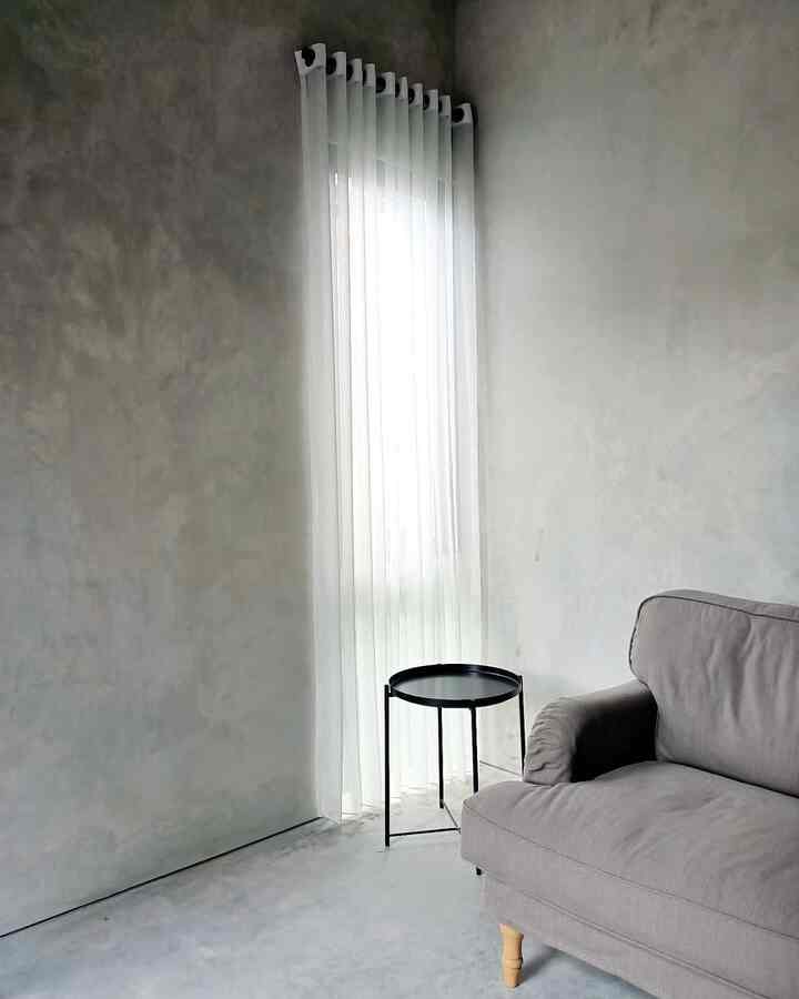 Memilih barang yang fungsional tapi estetik adalah penting! Seperti contohnya :
1. Meja Baki Glandom IKEA ini bisa dijadikan Baki untuk menghantarkan makanan.Bahannya yang kuat tebal dan tidak mudah karatan.
2. Meja 3in1 Granboa dengan tone warna netral bisa dipindahkan ke berbagai ruangan.Sekali beli kita dapat 3meja yang dapat disusun atau dipakai terpisah.Worth it kan!!
3.Jemuran Lipat indoor yang bisa diringkas jika tidak dipakai, sangat membantu ketika musim hujan tiba
4.Jemuran handuk besi Informa yang simple dan estetik karena masuk ke dalam tone dan interior rumah Industrial
5. Last but not least! Tegranite Sink Stone. 
   Sink granite warna hitam yang anti gores dan kuat
#SofaMinimalis #CatSemen #WarnaCatRumah #Industrial #mejaruangtamu #SemenExpose #Top5BestBuy #RekomendasiProduk #AmbassadorPick