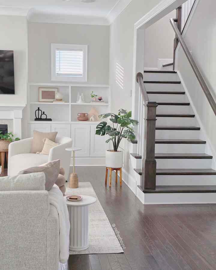 Enjoying peaceful and bright morning sun🤍

#livingroom #whiteinterior #cozy #organizedhome #earthy #minimalinterior #livingroominterior #livingroomsofa #livingroomchair 