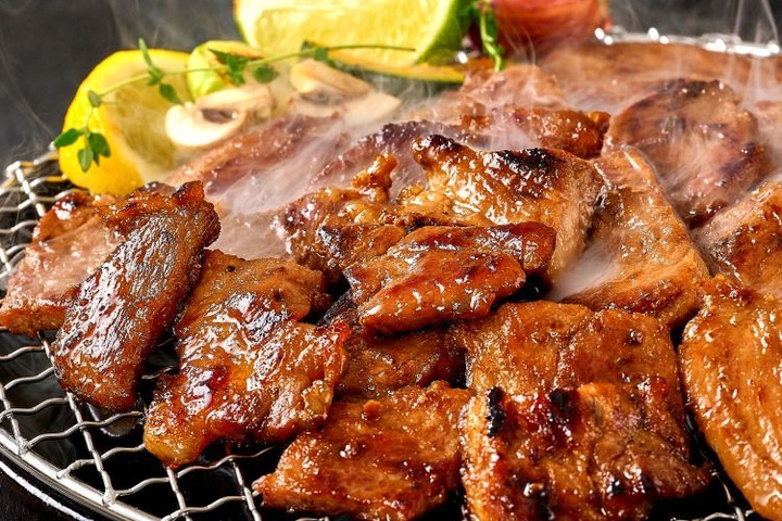 밀키트 > 제주돼지 왕 양념 칼집구이 1.2kg+1.2kg | 오늘의집 쇼핑 제주돼지 왕 양념 칼집구이 1.2kg+1.2kg