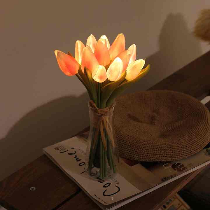 Tulip Bouquet Lamp