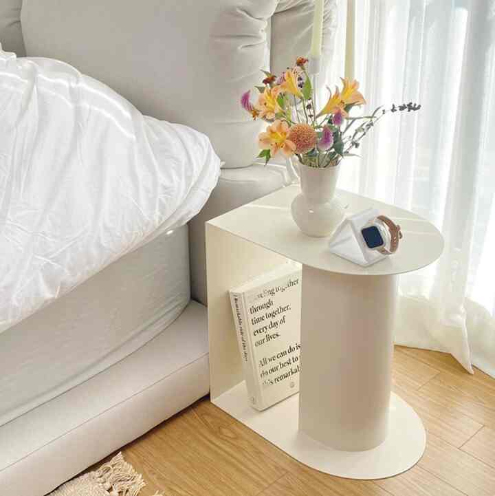 サイドテーブル［3色］