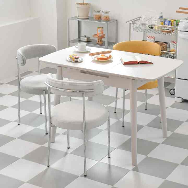 Romang 伸長式セラミックダイニングテーブル 2～4人掛け