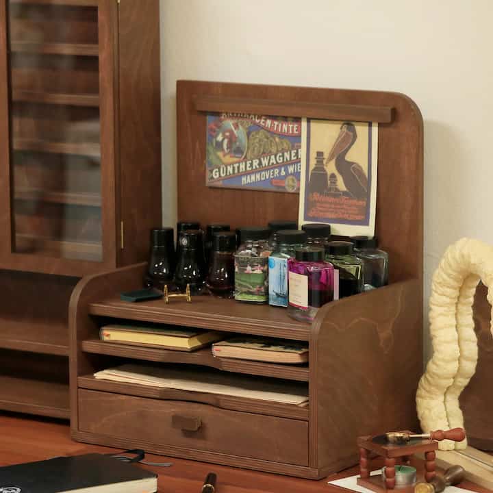 All in one デスクオーガナイザー