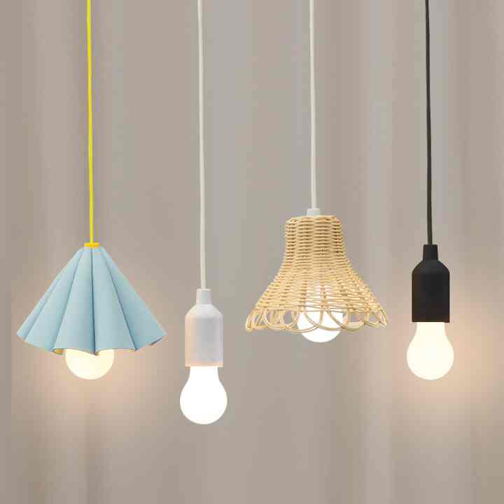 引っ張って点灯するLEDストリングライト［8色］