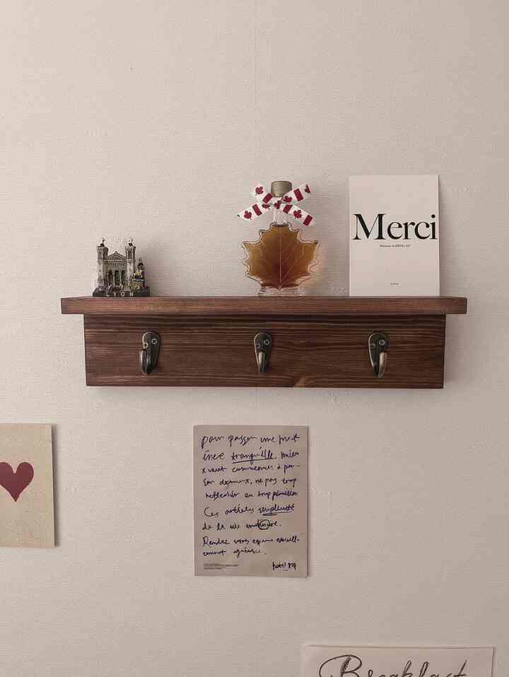 フック付き 壁掛けシェルフ［3色・2サイズ］