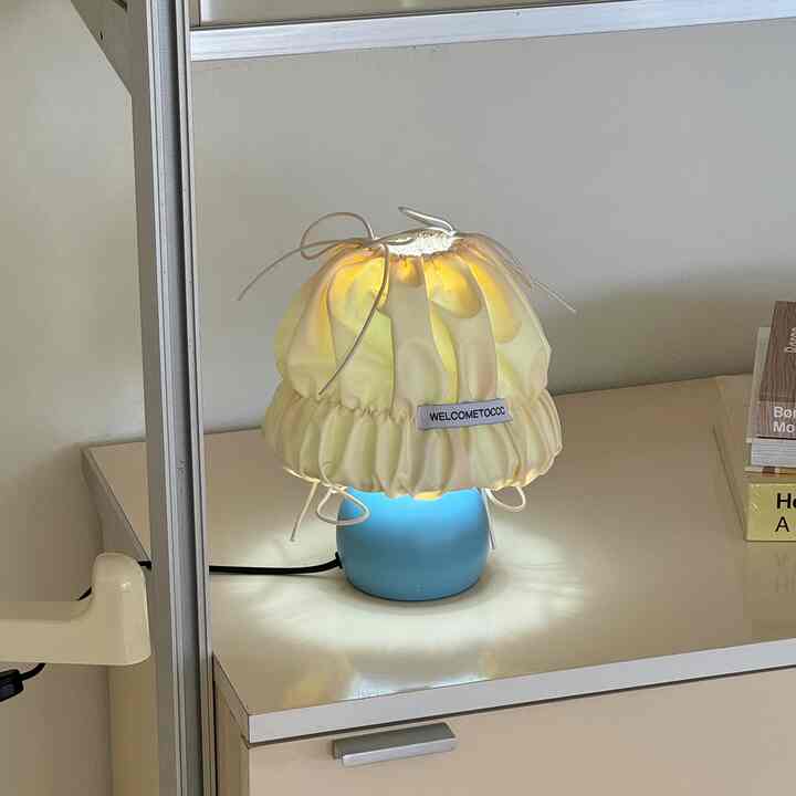 CONGSHROOM LAMP (BUTTER SKY) スタンドライト