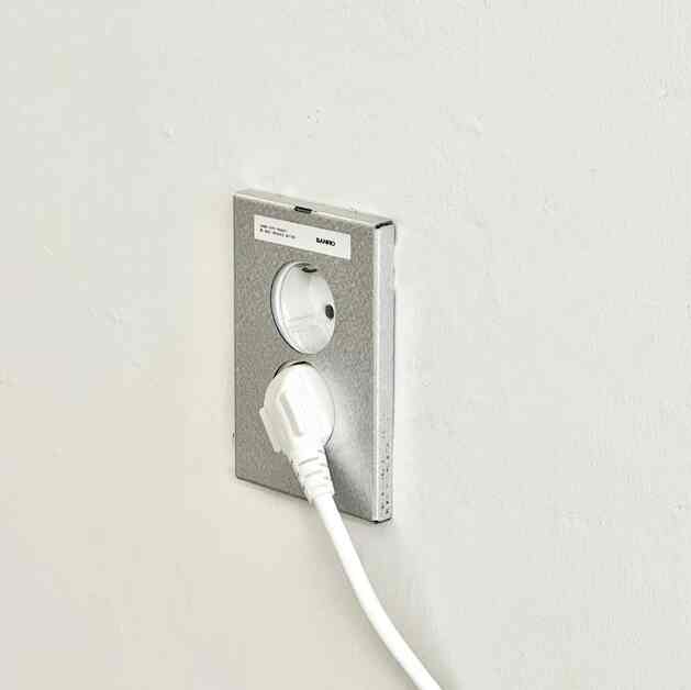 EASY TO CHANGE METAL スイッチカバー