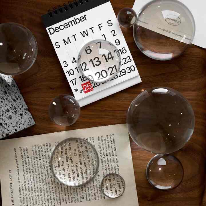 半球クリスタル ペーパーウェイト［5サイズ］