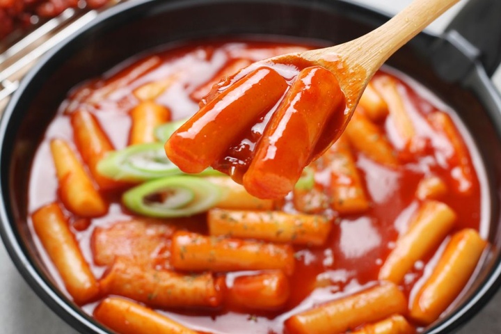 떡볶이·튀김·분식 > 떡세상면천하 강동밀떡볶이*4팩 | 오늘의집 쇼핑 떡세상면천하 강동밀떡볶이*4팩