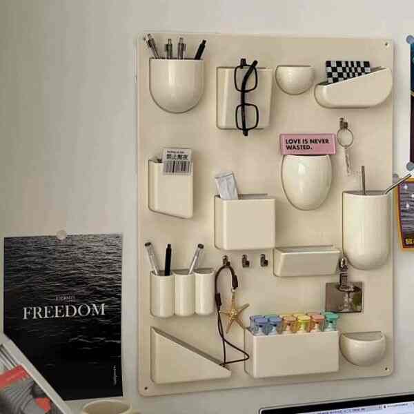 壁掛けストレージボード［5色］