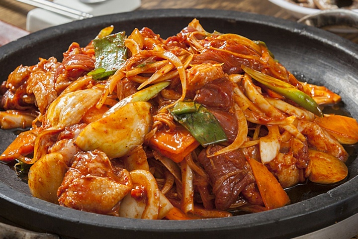 고기요리·해물요리 > 고기에 찐심 닭갈비 300g*4팩/5팩 | 오늘의집 쇼핑 고기에 찐심 닭갈비 300g*4팩/5팩