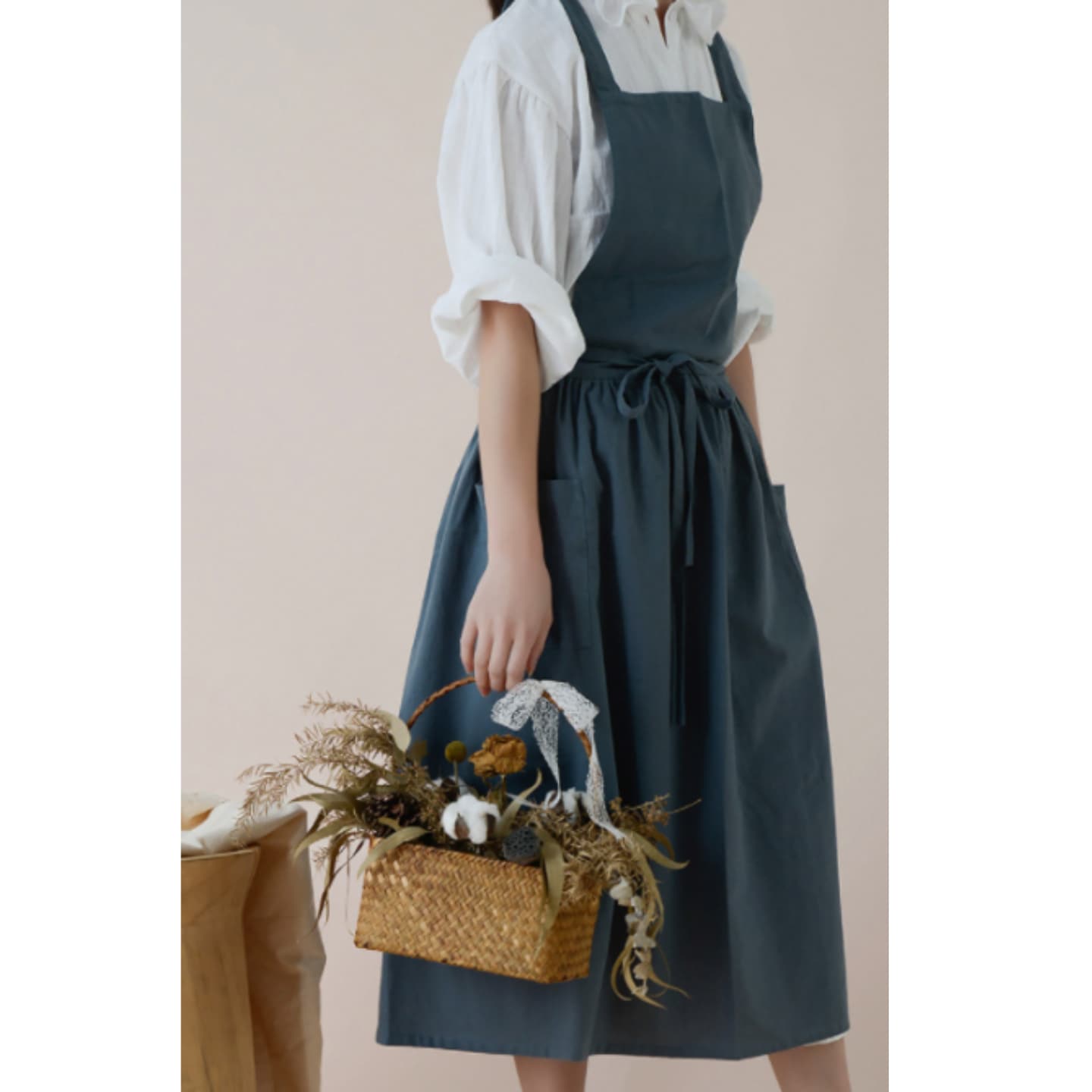 [신상품]리빙팩토리H 린넨 꽃집 앞치마 유치원 공방 작업용 미용실 알바 주방 카페 2color