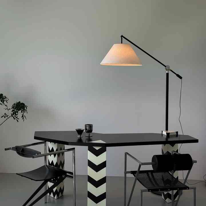 Join フロアランプ［2色・2サイズ］