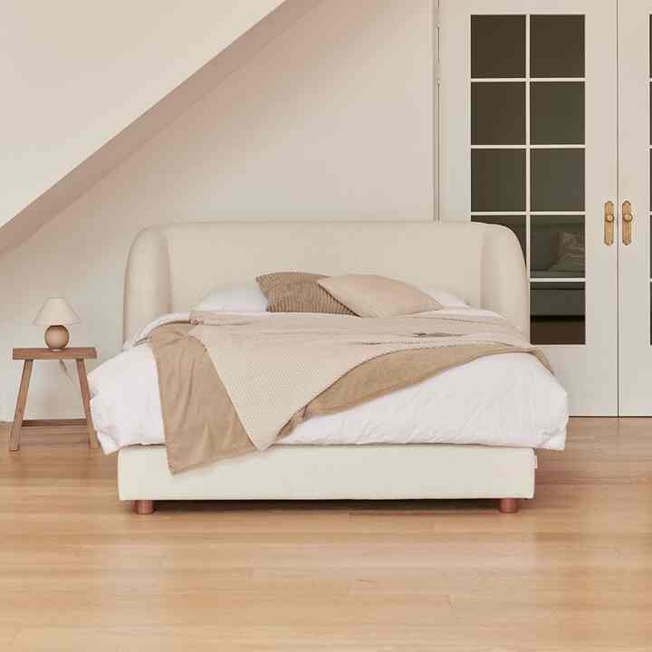 TIMOTHY ファブリック ベッドフレーム［8サイズ］