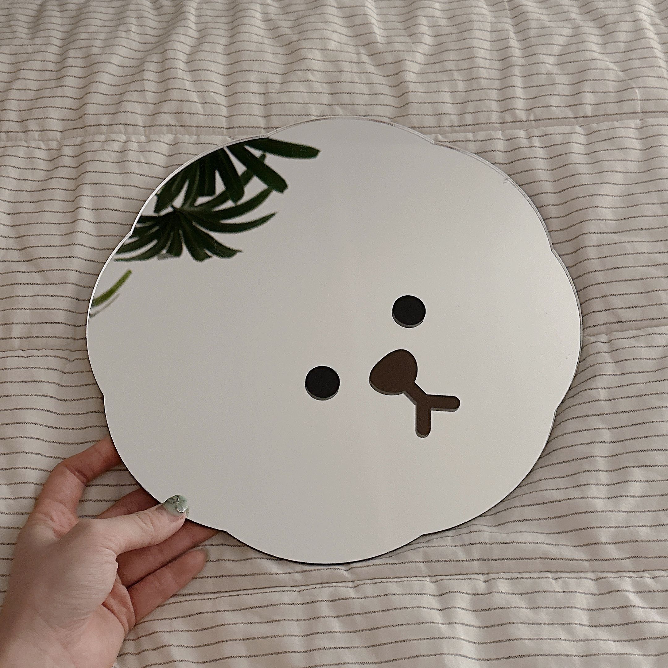 썬데이감성 안깨지는 아크릴 안전 무타공 댕댕이 비숑 거울. 아기거울 욕실거울 어린이거울