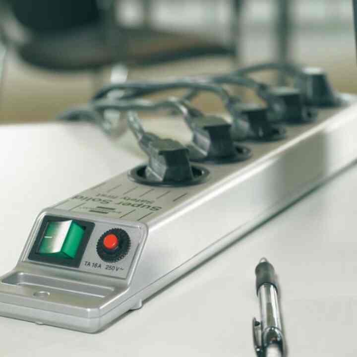 Super Solid 5口 シルバー電源タップ  2.5M