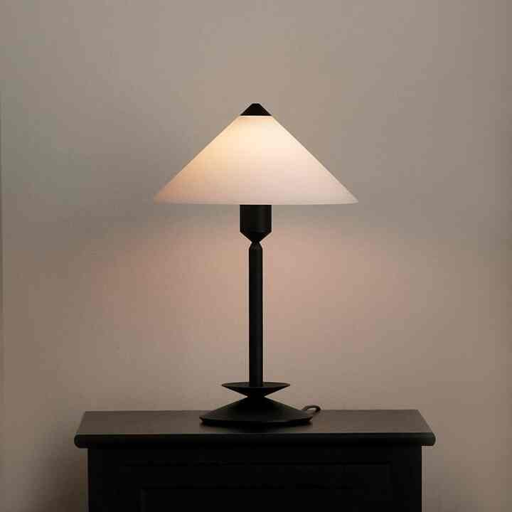 ser テーブルランプ