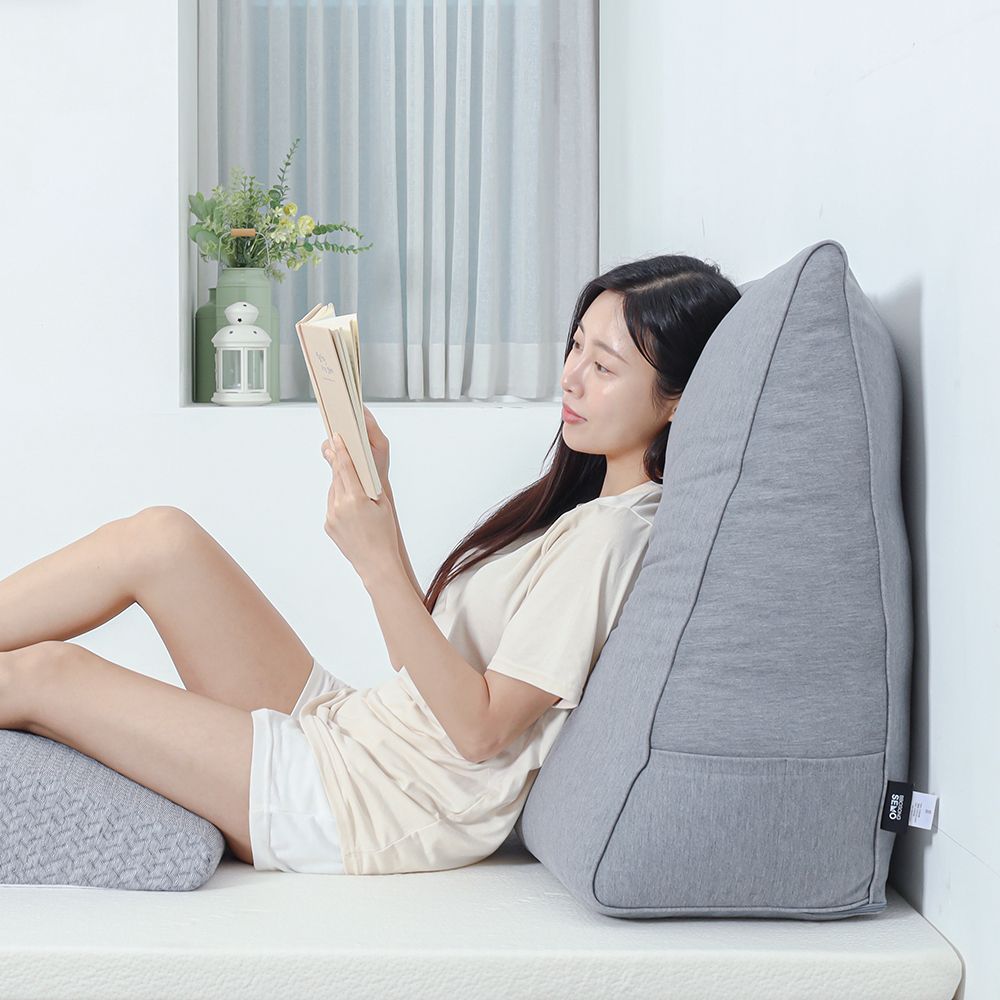 아라홈 머리까지 기대는 삼각 등쿠션 등받이 허리 쇼파 침대