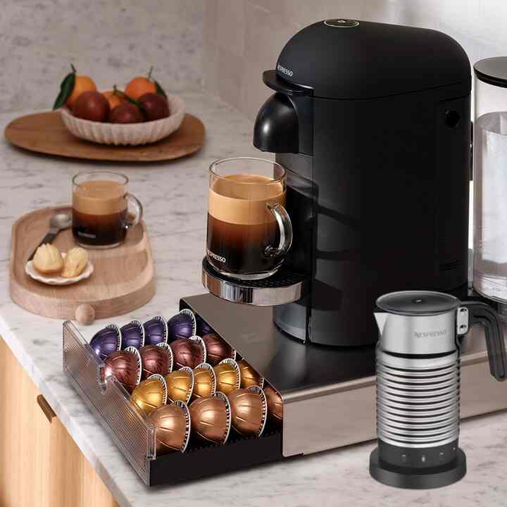 ヴァーチュオプラス＋カプセルホルダー＋エアロチーノ４ パッケージ